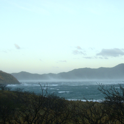 Estación Biológica Isla San José, Sector Marino ACG.  Vientos del norte azotando fuerte, Febrero 2009 (tomado de: https://www.acguanacaste.ac.cr/biodesarrollo/centro-de-investigacion-y-estaciones-biologicas/estacion-biologica-isla-san-jose)